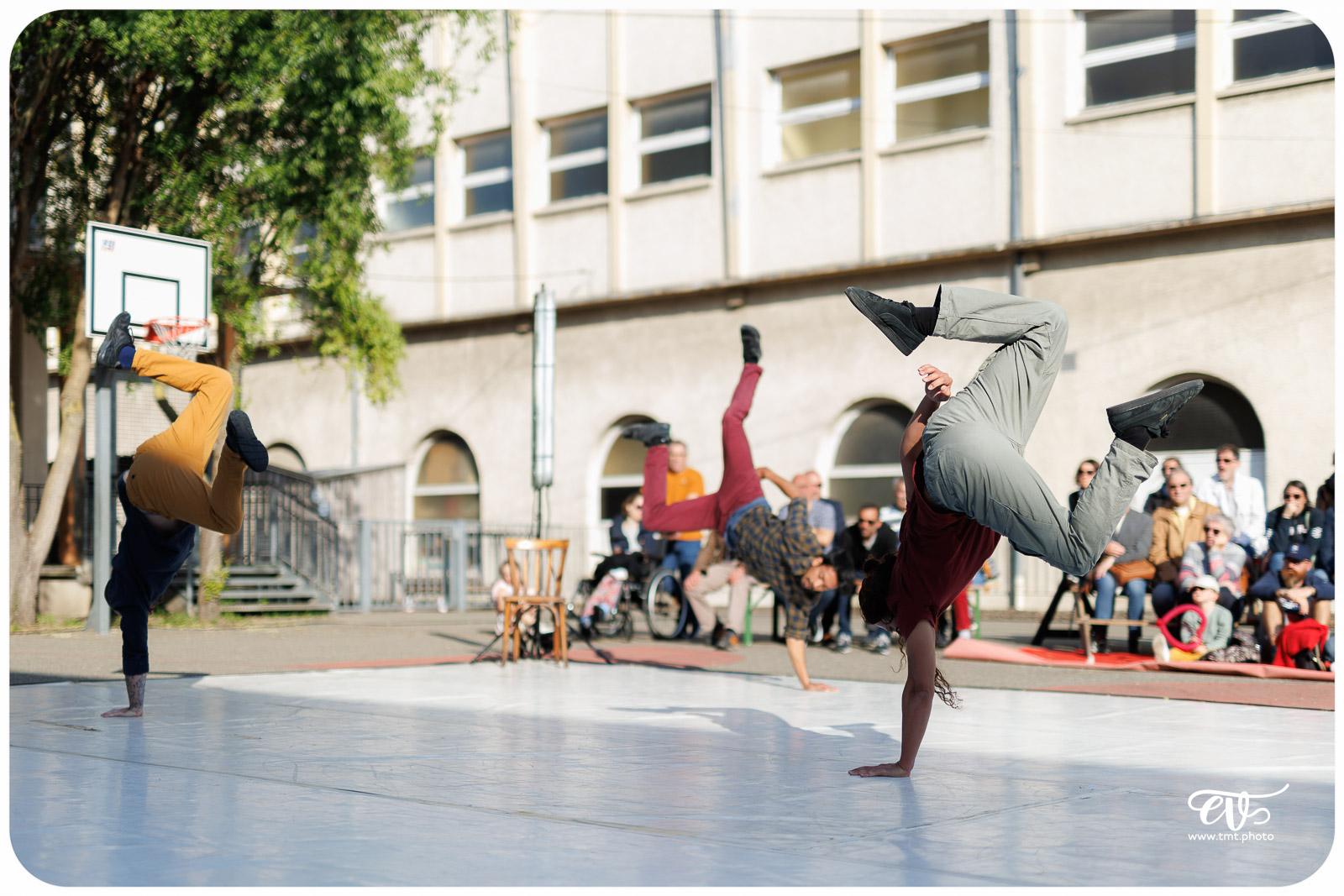 NO MAN'S LAND (CIE DARUMA)